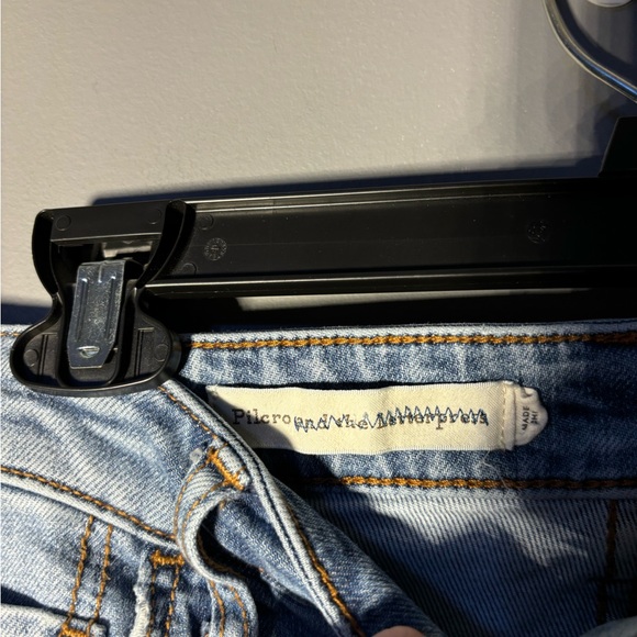 Pilcro and The Letterpress Slim Boyfriend Embroidered Jeans Size 28 - Picture 3 of 4